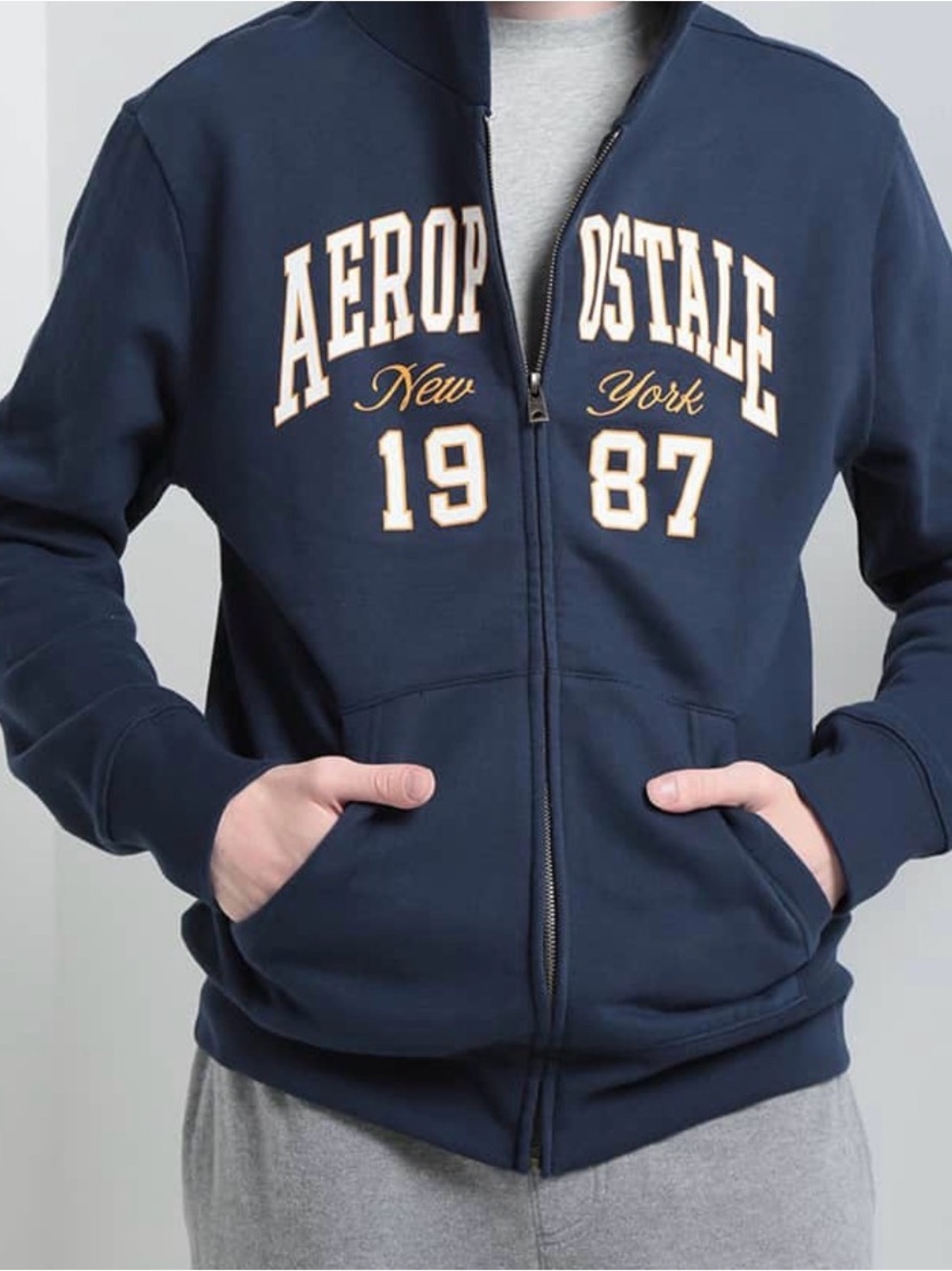 Aeropostale Men's Navy Zip Front Logo Sweatshirt Jacket Size M